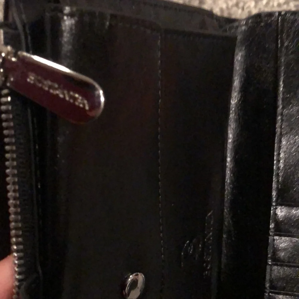 Bostanten Black Leather Wallet - Picture 6 of 10
